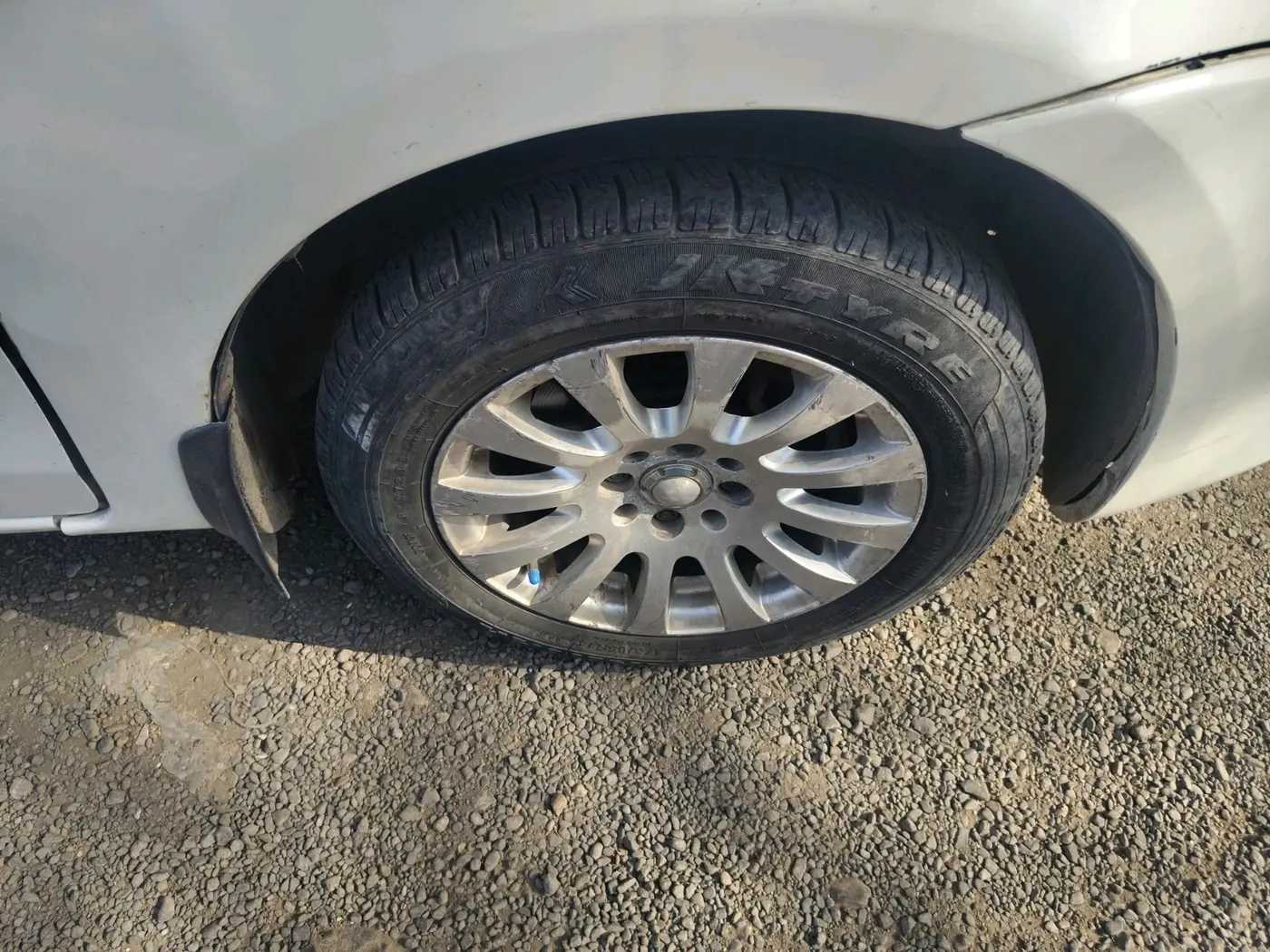2011 Toyota Etios Liva GD, Diesel, Manual, 19,00,000 km, tyre