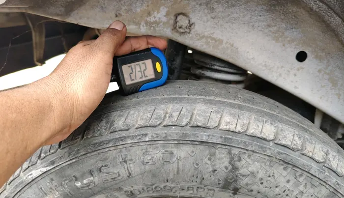 2019 Maruti Eeco 5 STR WITH A/C+HTR, CNG, Manual, 80,246 km, tyre