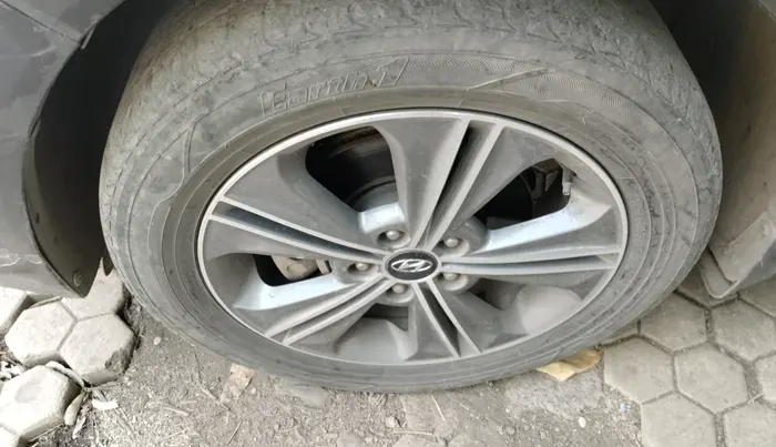 2018 Hyundai Creta SX PLUS AT 1.6 DIESEL, Diesel, Automatic, 1,47,476 km, tyre