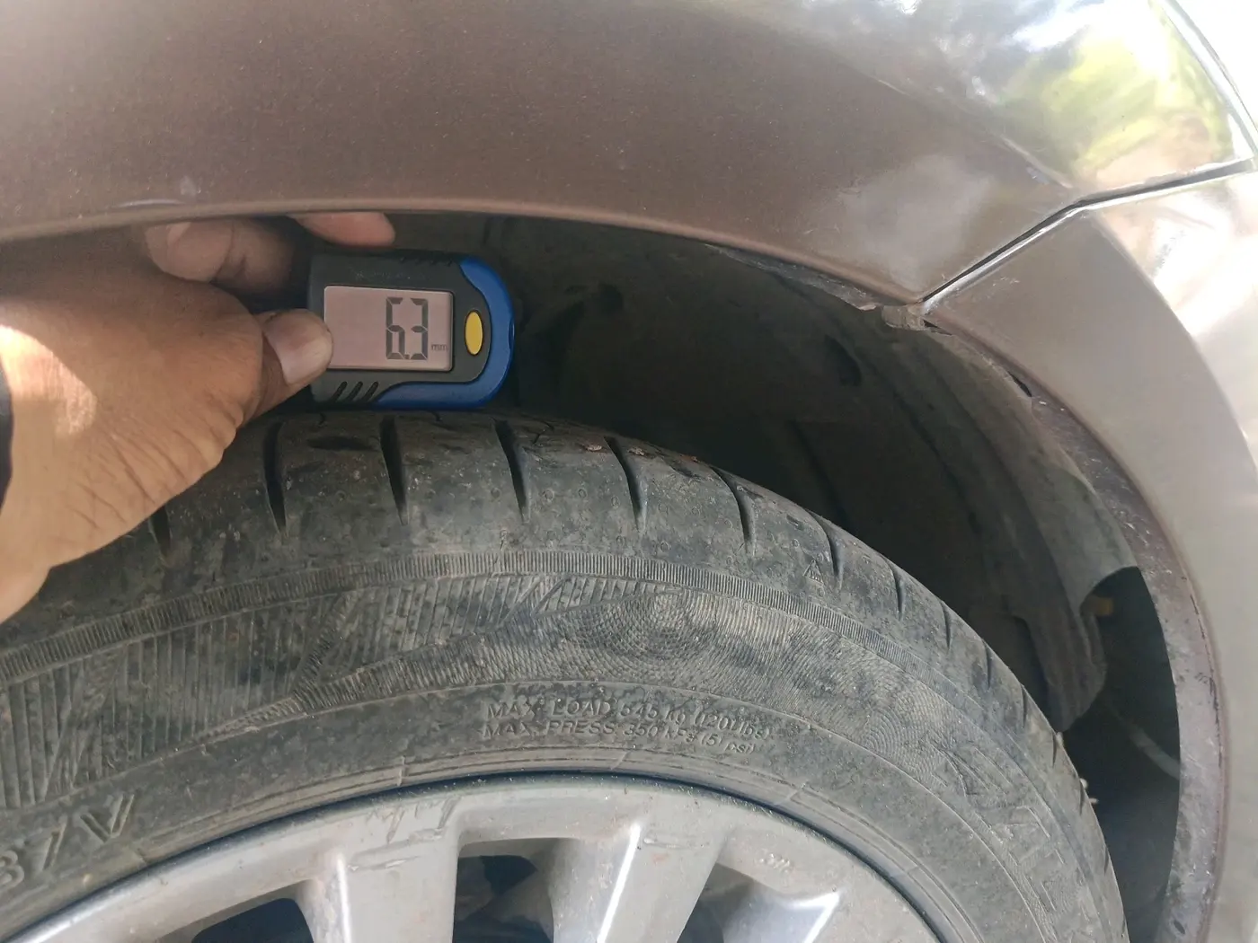 2017 Maruti Ciaz ALPHA DIESEL 1.3, Diesel, Manual, 79,864 km, tyre