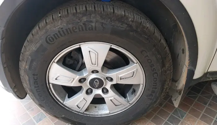 2014 Mahindra XUV500 W8, Diesel, Manual, 1,13,187 km, tyre