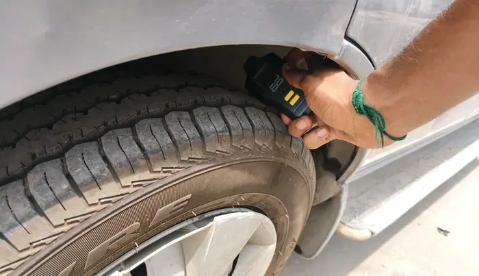 2018 Maruti Eeco 5 STR WITH A/C+HTR, CNG, Manual, 78,381 km, tyre