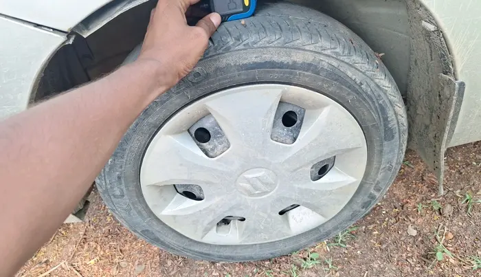 2017 Maruti Wagon R 1.0 VXI, Petrol, Manual, 75,807 km, tyre