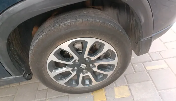 2023 Maruti Grand Vitara DELTA SMART HYBRID, Petrol, Manual, 52,960 km, tyre