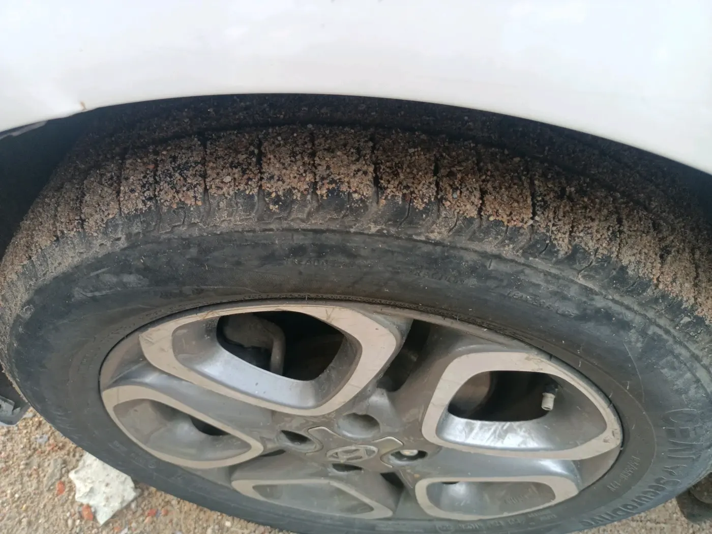 2019 Hyundai Elite i20 ASTA 1.4 CRDI (O), Diesel, Manual, 1,66,374 km, tyre