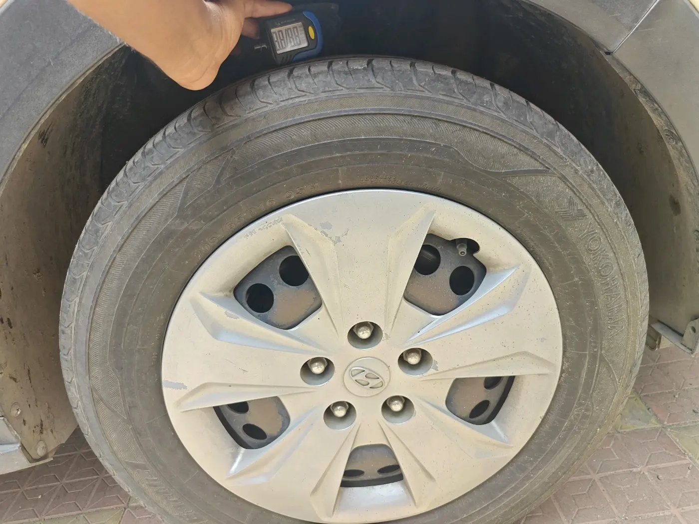 2018 Hyundai Creta E PLUS 1.6 PETROL, Petrol, Manual, 61,544 km, tyre