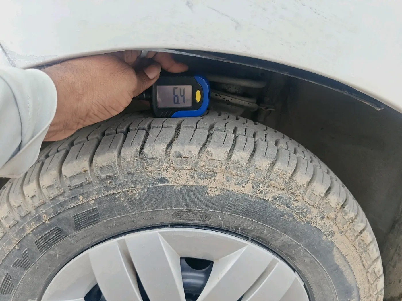 2016 Maruti Alto 800 VXI, Petrol, Manual, 20,274 km, tyre