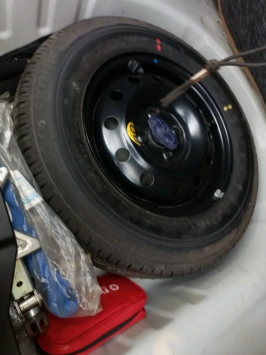 2022 Maruti Dzire ZXI, Petrol, Manual, 57,502 km, tyre