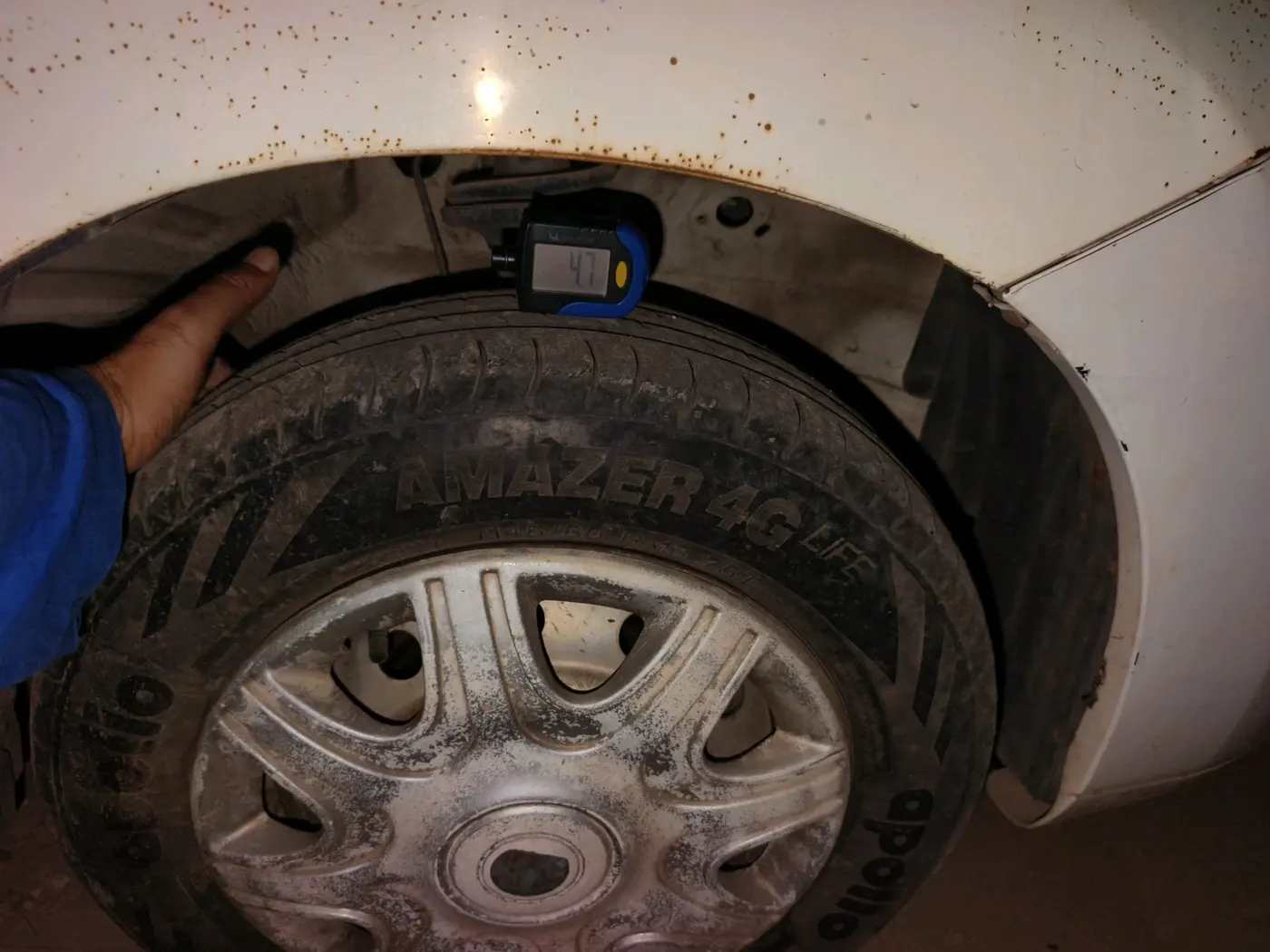2011 Maruti Wagon R 1.0 LXI, CNG, Manual, 73,568 km, tyre