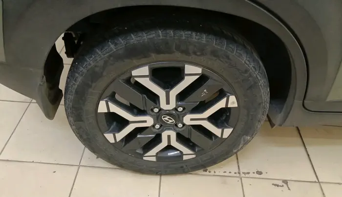 2023 Hyundai EXTER SX(O) CONNECT 1.2 AMT, Petrol, Automatic, 28,804 km, tyre