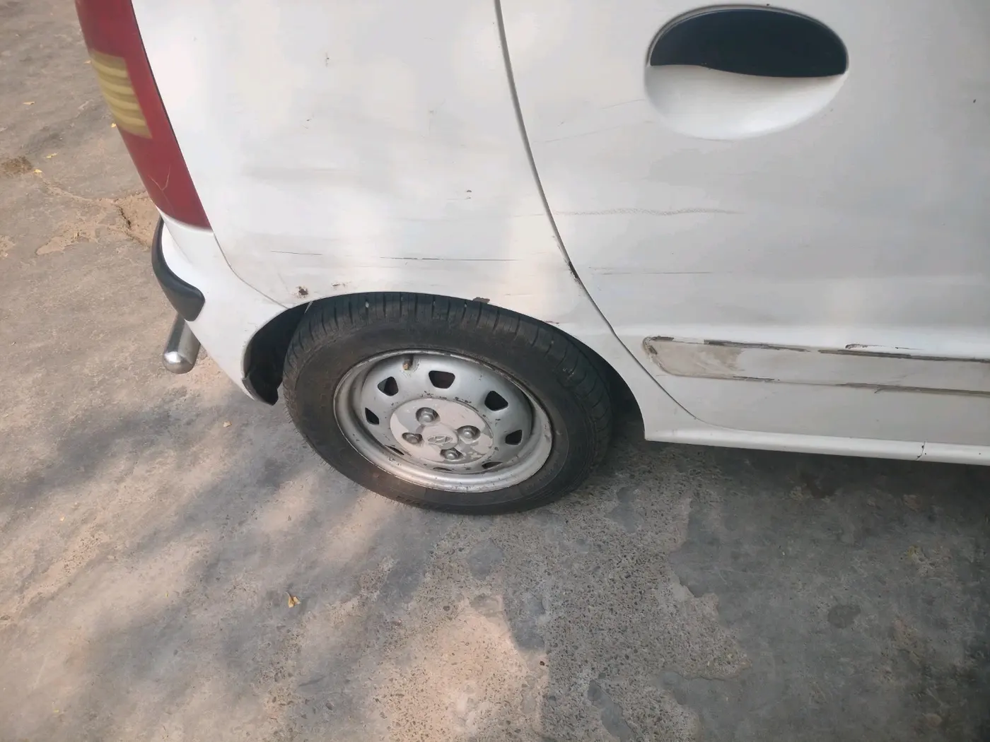 2013 Hyundai Santro Xing GL PLUS, CNG, Manual, 1,39,811 km, tyre