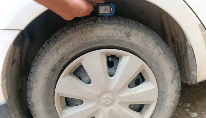 2011 Maruti Swift Dzire VXI, Petrol, Manual, 93,749 km, tyre