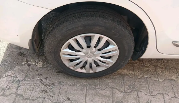 2018 Maruti Dzire VDI, Diesel, Manual, 88,193 km, tyre