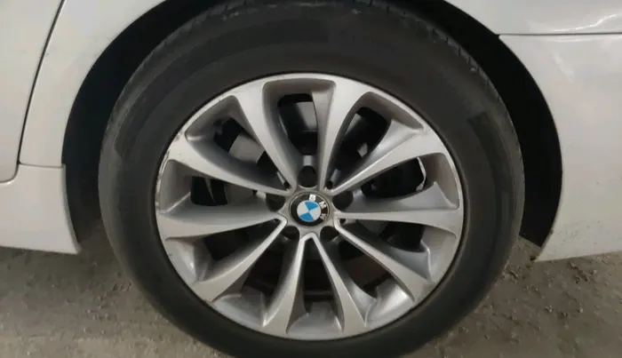 2013 BMW 5 Series 520D MODERN LINE, Diesel, Automatic, 57,325 km, tyre