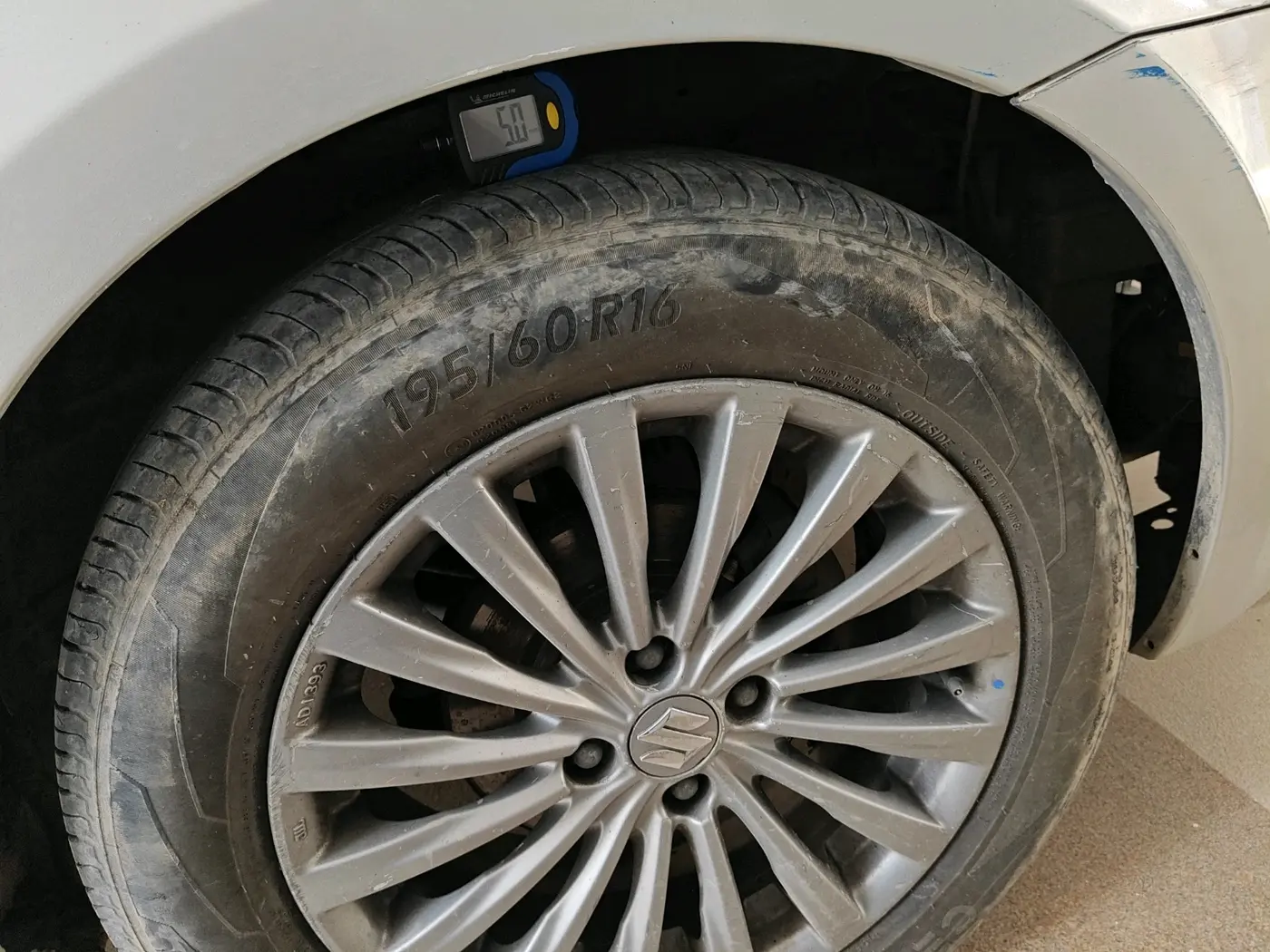 2015 Maruti Ciaz ZDI+, Diesel, Manual, 86,755 km, tyre