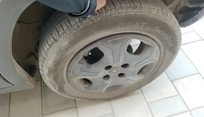 2023 Tata PUNCH ACCOMPLISHED MT, Petrol, Manual, 56,580 km, tyre