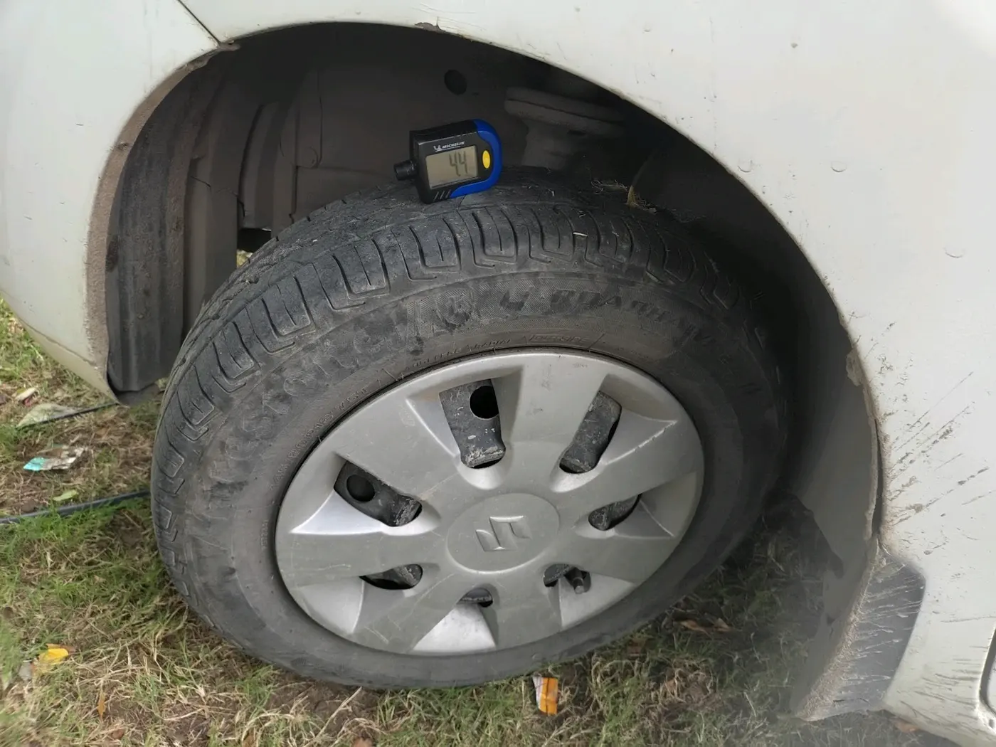 2012 Maruti Wagon R 1.0 LXI CNG, CNG, Manual, 36,096 km, tyre
