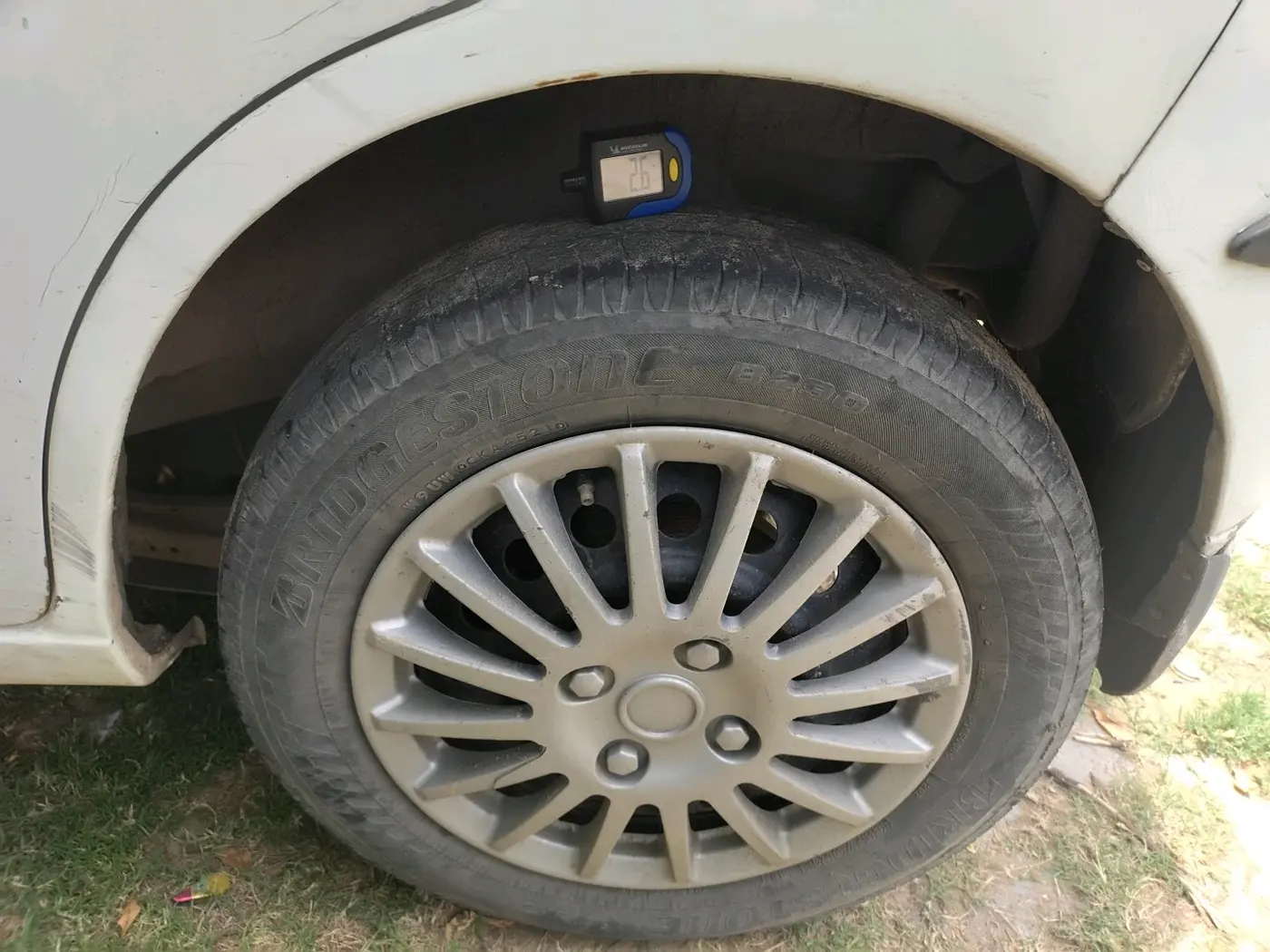 2012 Maruti Wagon R 1.0 LXI CNG, CNG, Manual, 36,096 km, tyre