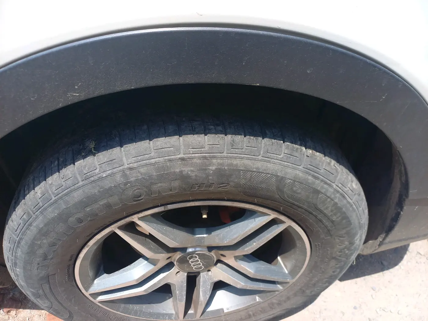 2015 Maruti S Cross DELTA 1.3, Diesel, Manual, 1,00,082 km, tyre