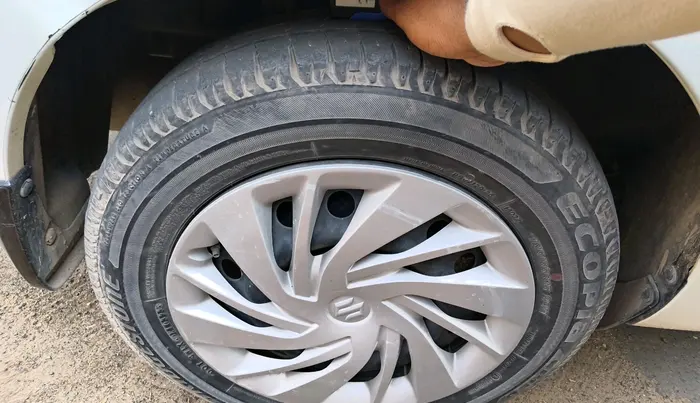 2023 Maruti Ertiga   VXI (O) CNG, CNG, Manual, 59,681 km, tyre