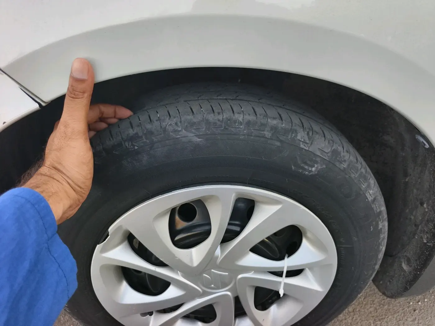 2022 Maruti Celerio VXI CNG, CNG, Manual, 26,980 km, tyre