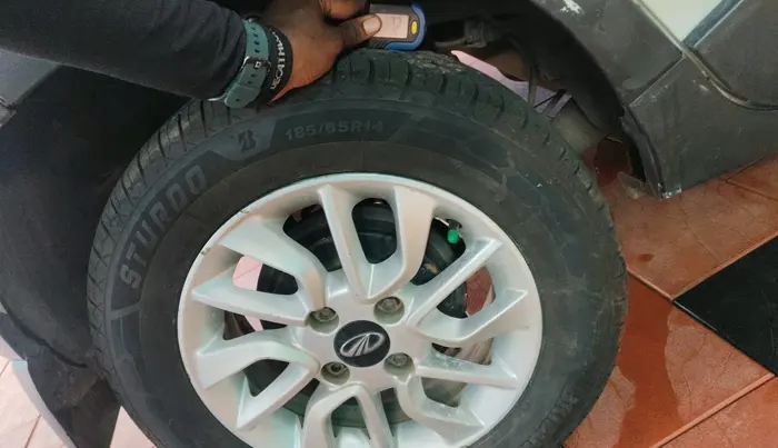 2016 Mahindra Kuv100 K6 6 STR, Petrol, Manual, 1,26,940 km, tyre