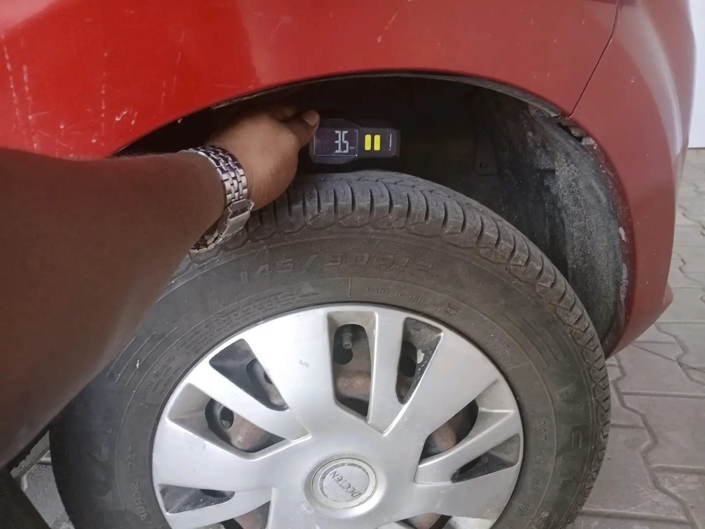 2013 Maruti Alto 800 LXI, Petrol, Manual, 57,545 km, tyre