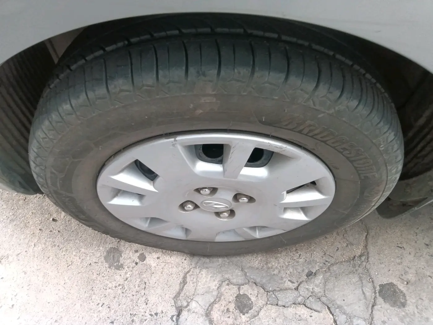 2012 Hyundai i20 MAGNA (O) 1.4 CRDI, Diesel, Manual, 1,21,116 km, tyre