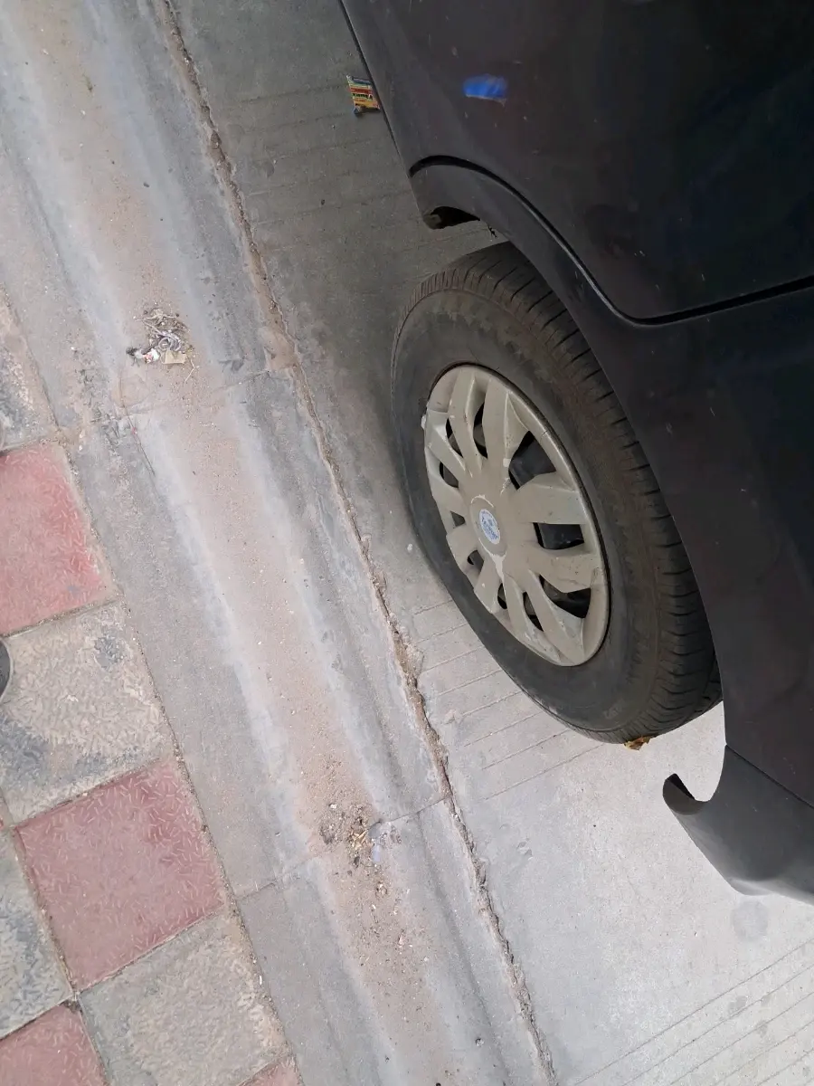 2017 Maruti Alto 800 LXI, CNG, Manual, 92,664 km, tyre