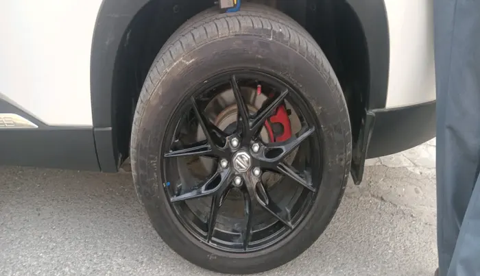 2022 MG HECTOR PLUS SHARP 1.5 PETROL TURBO CVT 6-STR, Petrol, Automatic, 63,338 km, tyre