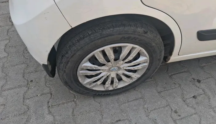 2015 Maruti Wagon R 1.0 VXI, Petrol, Manual, 1,23,149 km, tyre