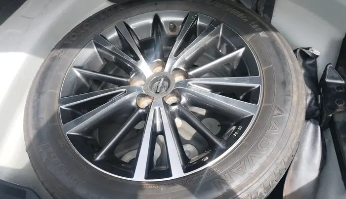 2018 Toyota Corolla Altis VL CVT PETROL, Petrol, Automatic, 83,939 km, tyre