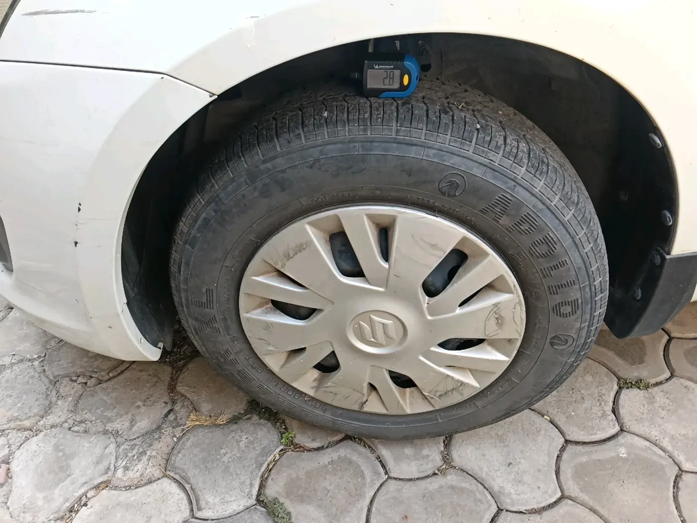 2014 Maruti Swift VXI, Petrol, Manual, 40,291 km, tyre