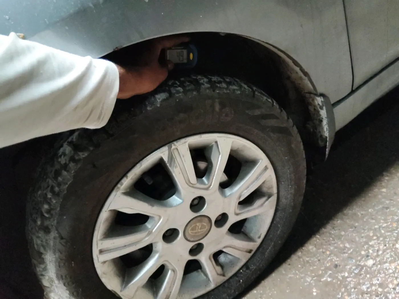 2018 Tata Tiago XZ PETROL, CNG, Manual, 59,253 km, tyre