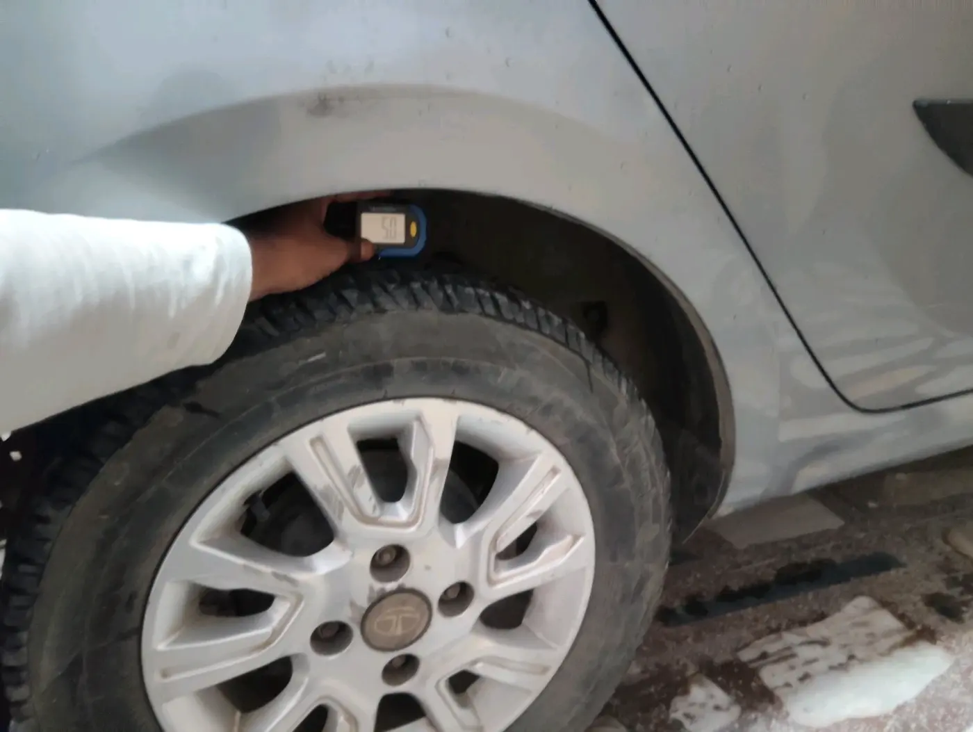 2018 Tata Tiago XZ PETROL, CNG, Manual, 59,253 km, tyre