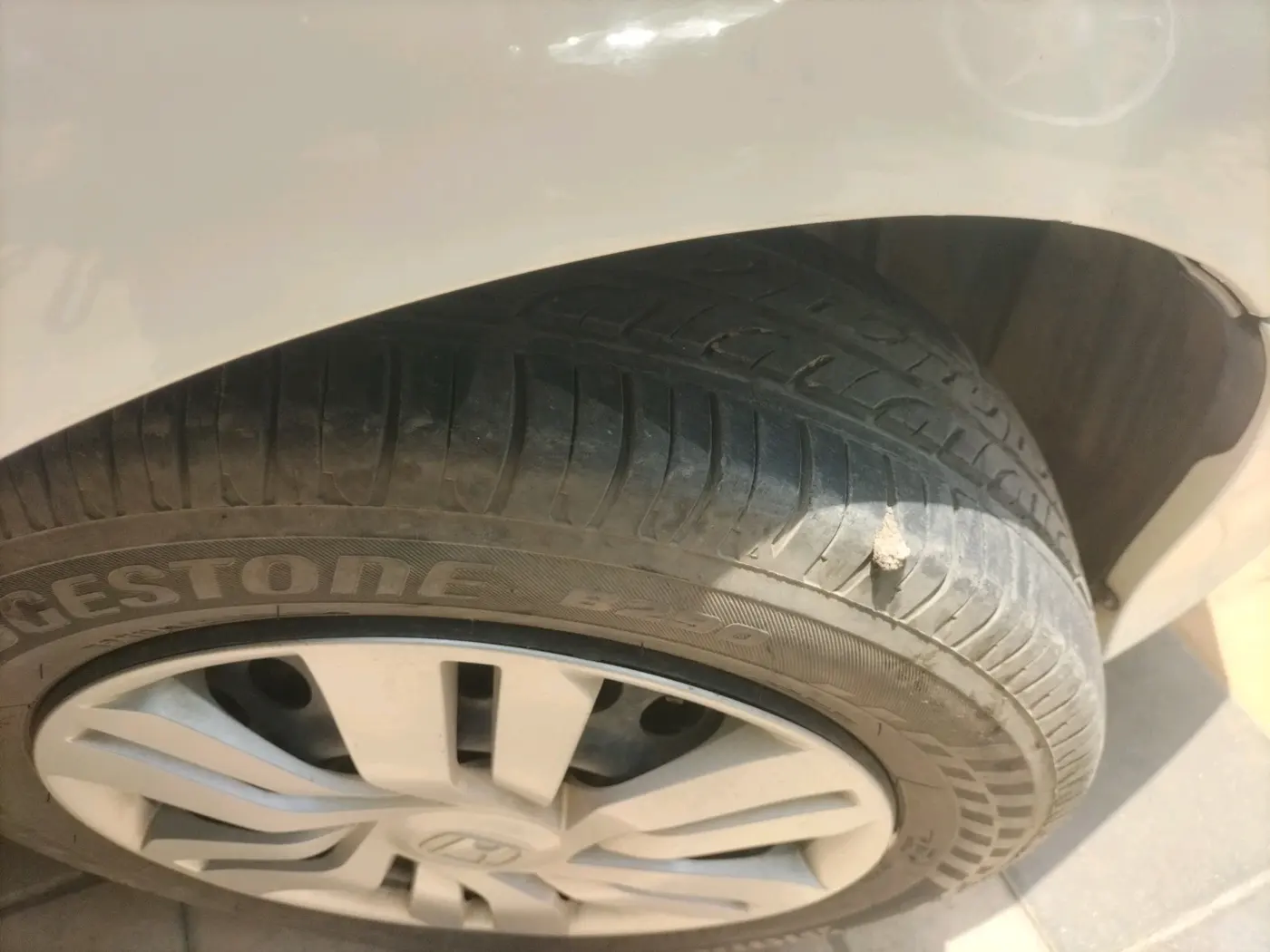 2015 Honda City 1.5L I-VTEC SV CVT, Petrol, Automatic, 88,563 km, tyre