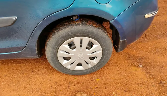 2012 Maruti Swift Dzire VXI, Petrol, Manual, 1,07,992 km, tyre