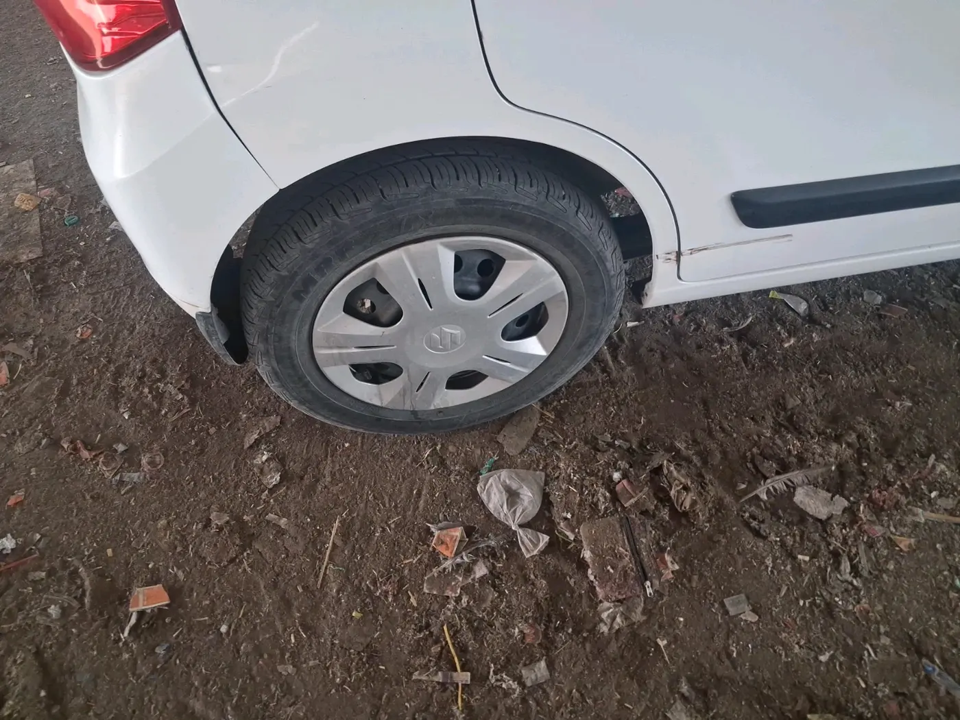 2018 Maruti Wagon R 1.0 VXI, CNG, Manual, 1,11,679 km, tyre