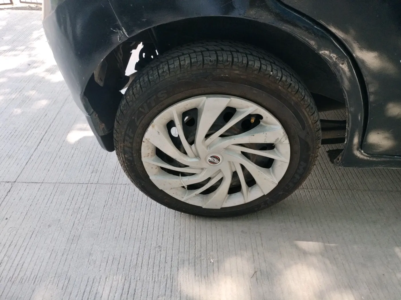 2011 Maruti Wagon R 1.0 VXI, Petrol, Manual, 1,10,770 km, tyre