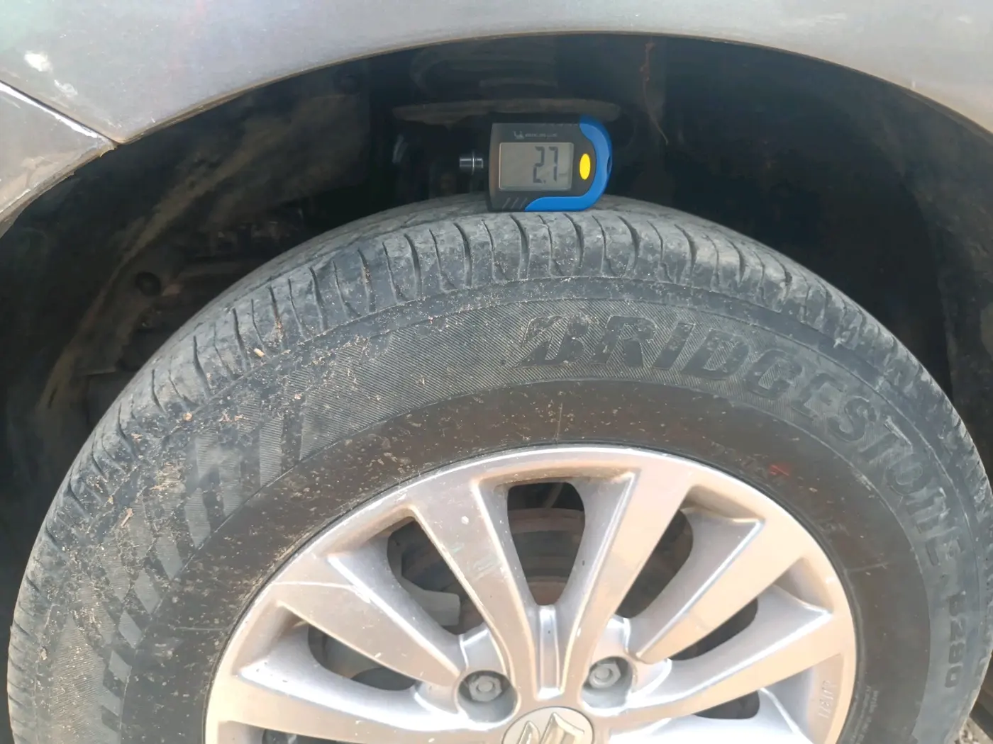 2019 Maruti Dzire VXI, Petrol, Manual, 80,929 km, tyre