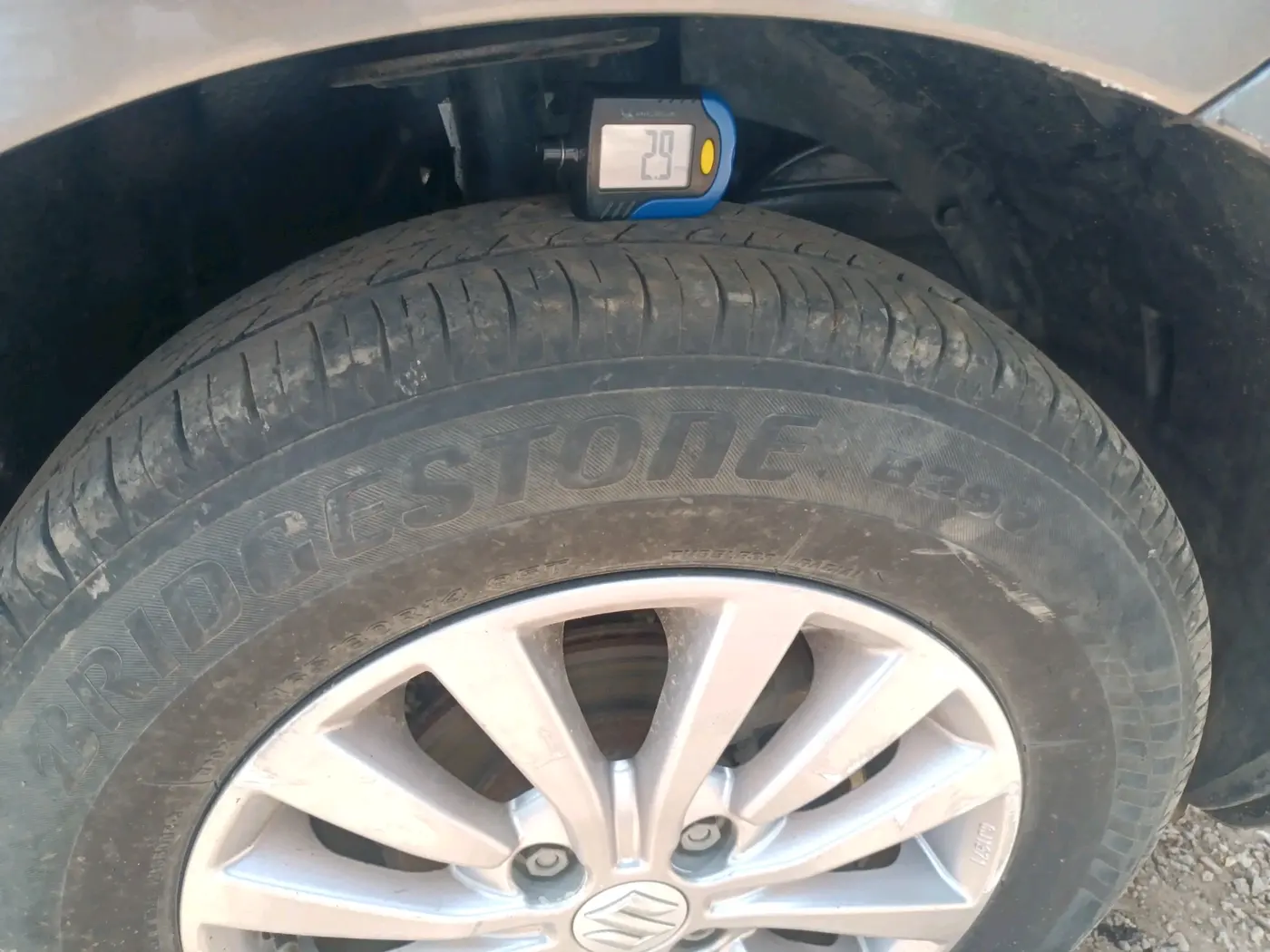 2019 Maruti Dzire VXI, Petrol, Manual, 80,929 km, tyre