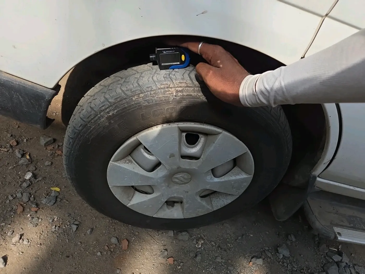 2019 Maruti Eeco 5 STR WITH A/C+HTR, CNG, Manual, 43,043 km, tyre