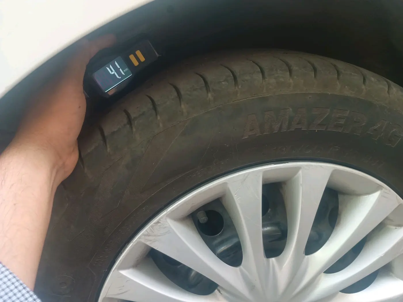 2022 Maruti Ciaz SIGMA 1.5 SHVS MT  PETROL, CNG, Manual, 75,657 km, tyre