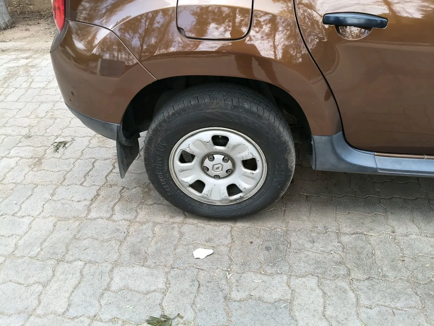 2014 Renault Duster 85 PS RXL DIESEL, Diesel, Manual, 52,927 km, tyre