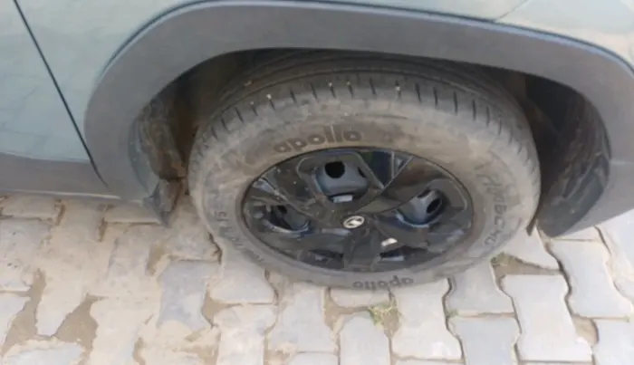 2023 Tata PUNCH ADVENTURE MT, Petrol, Manual, 64,643 km, tyre