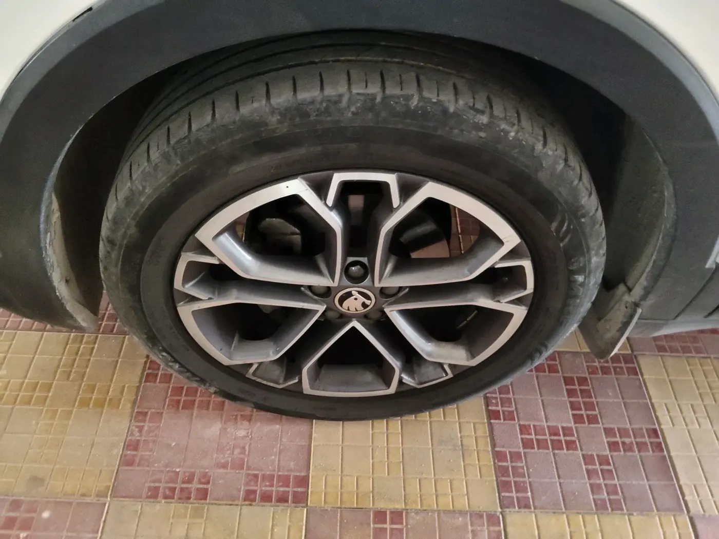 2023 Skoda KUSHAQ STYLE 1.0L TSI MT, Petrol, Manual, 34,984 km, tyre