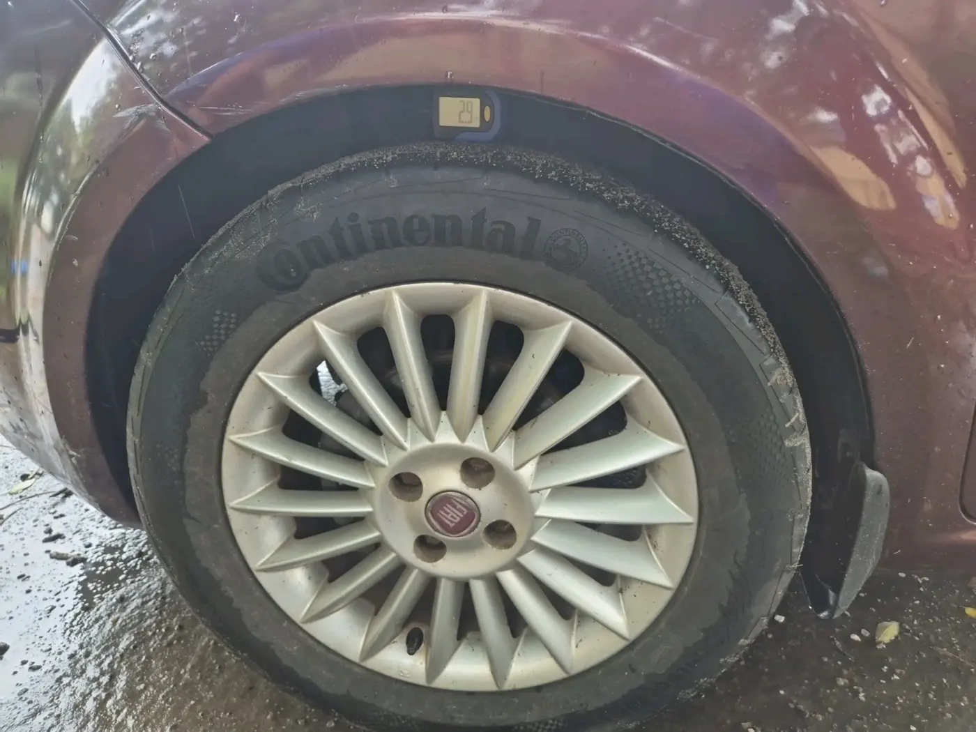 2011 Fiat Linea EMOTION 1.3, Diesel, Manual, 75,000 km, tyre