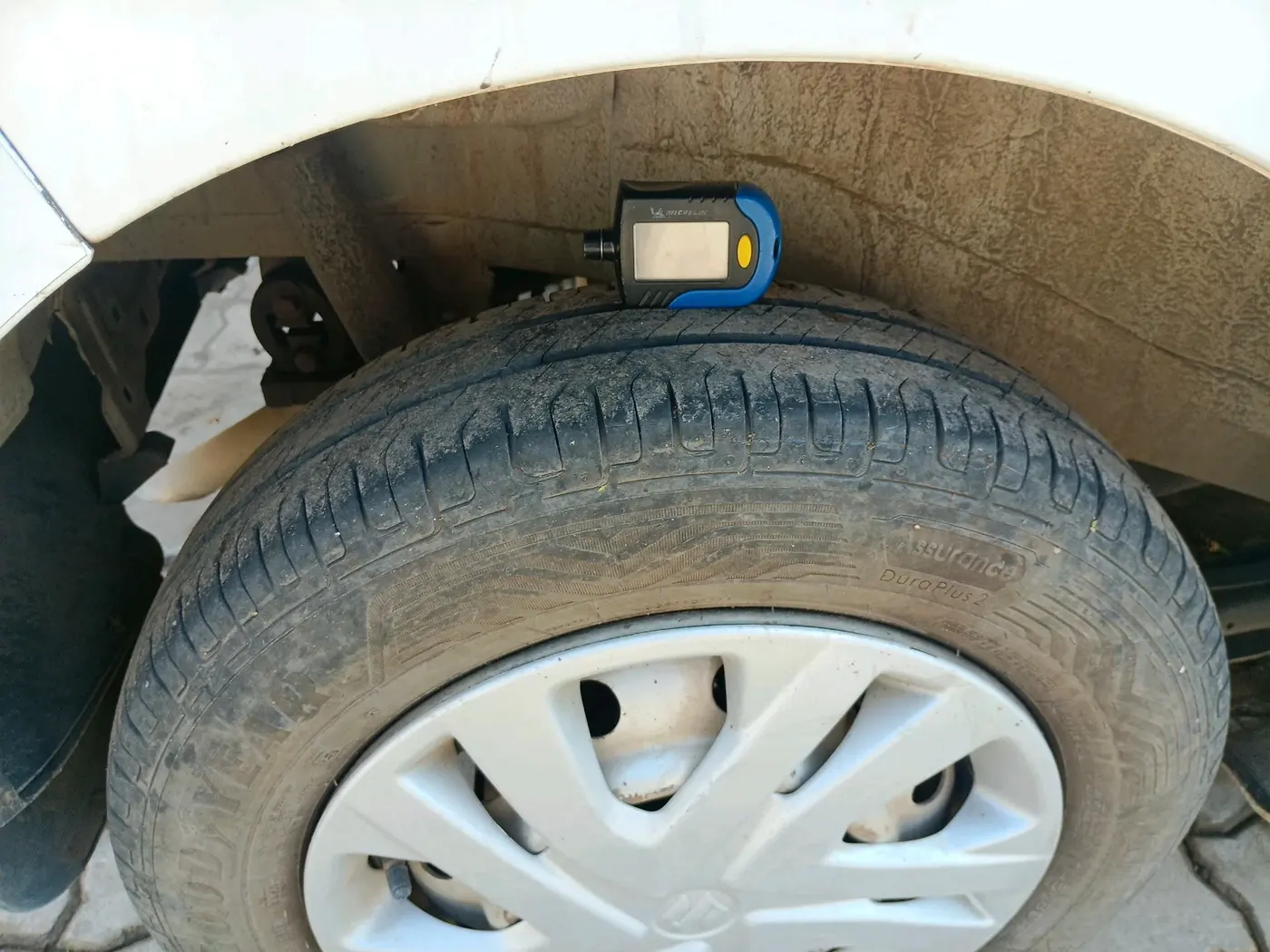 2012 Maruti Wagon R 1.0 LXI CNG, CNG, Manual, 1,48,213 km, tyre
