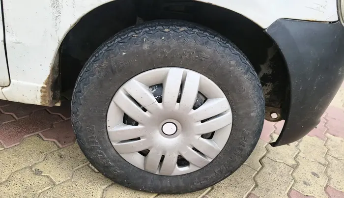 2011 Maruti Alto LXI, CNG, Manual, 87,884 km, tyre