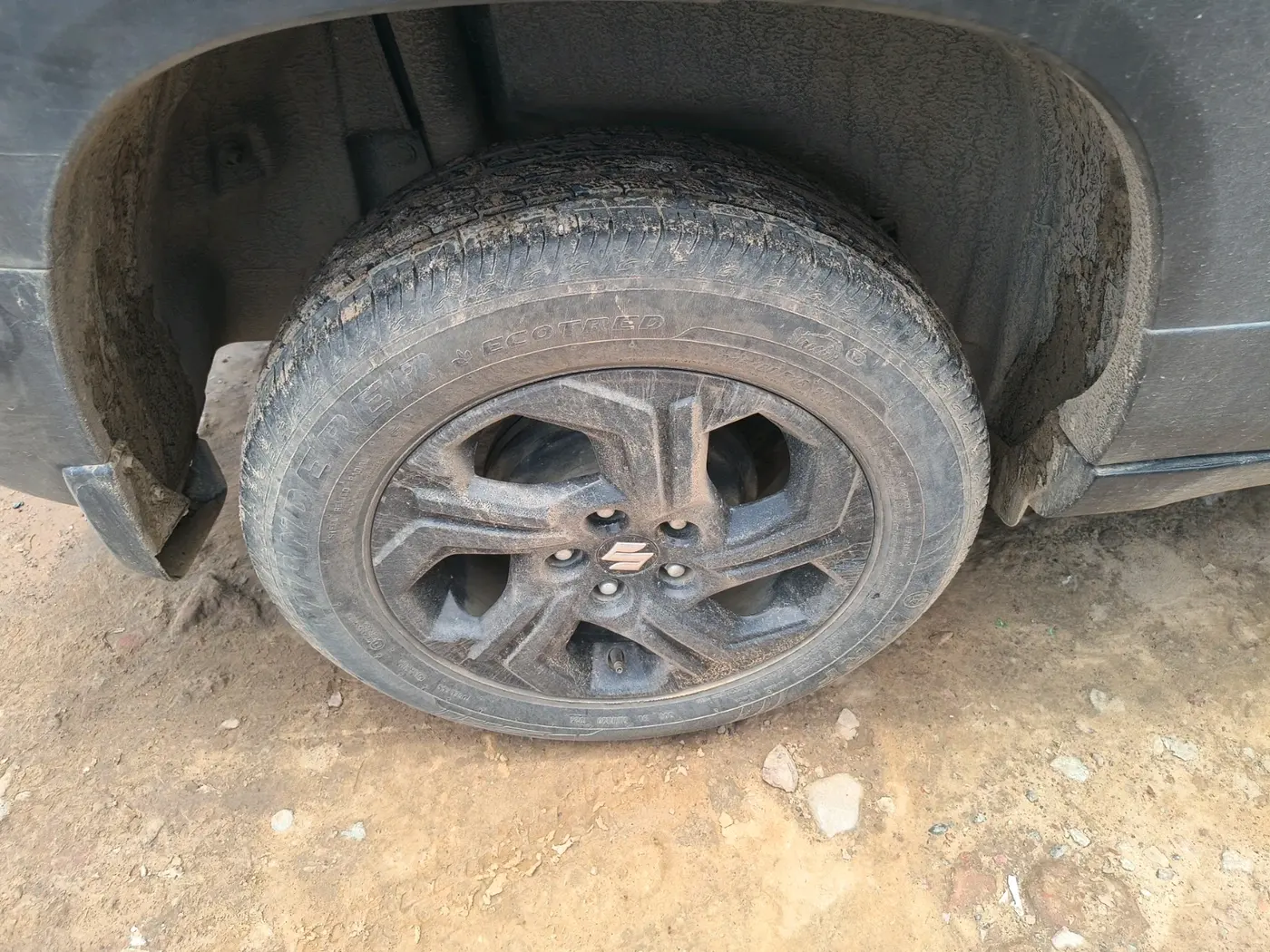 2024 Maruti BREZZA ZXI, Petrol, Manual, 30,306 km, tyre